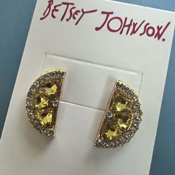 🍋 Betsey Johnson sparkling crystal lemon wedge earrings 🍋 - Picture 5 of 7